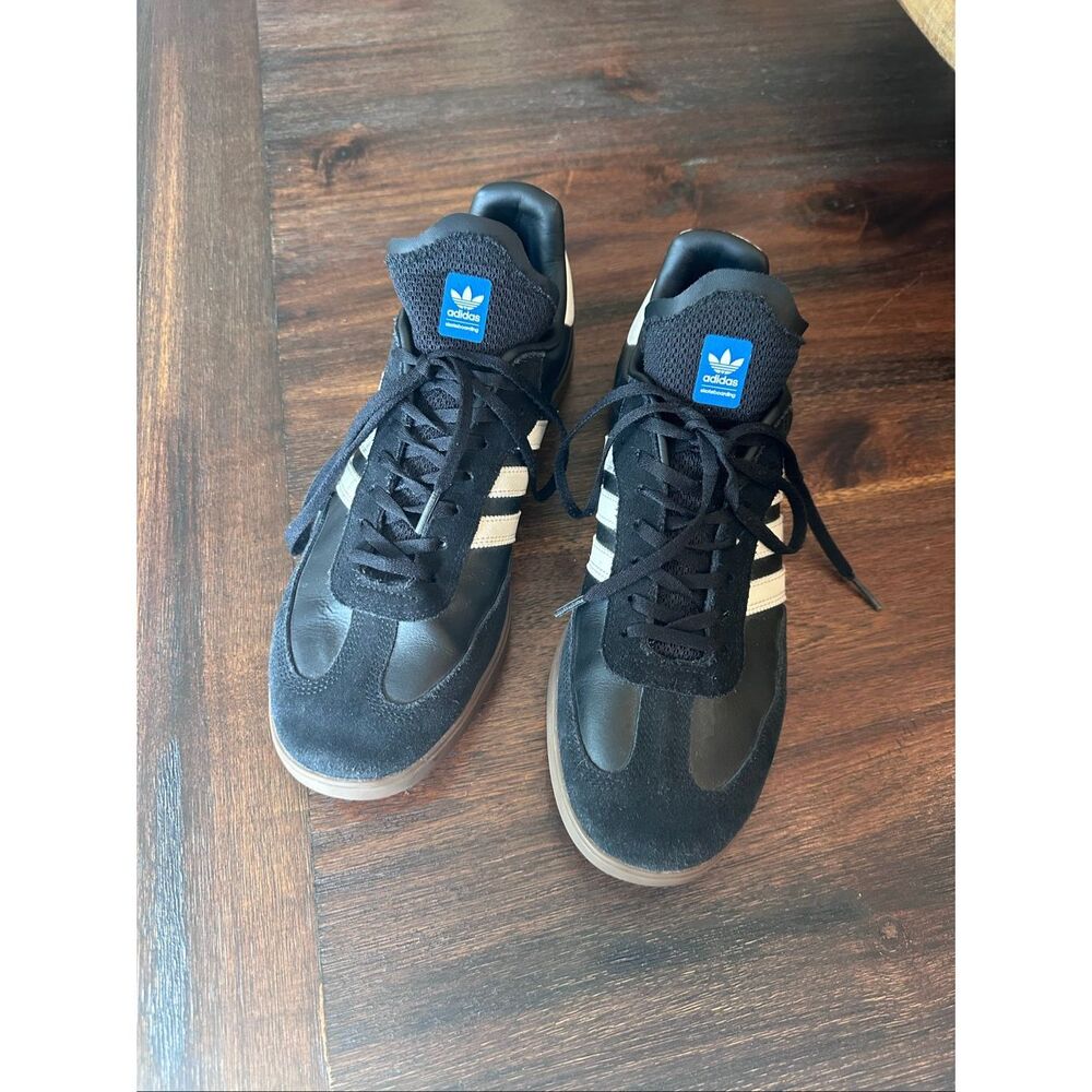 Mens Adidas Samba ADV sneaker